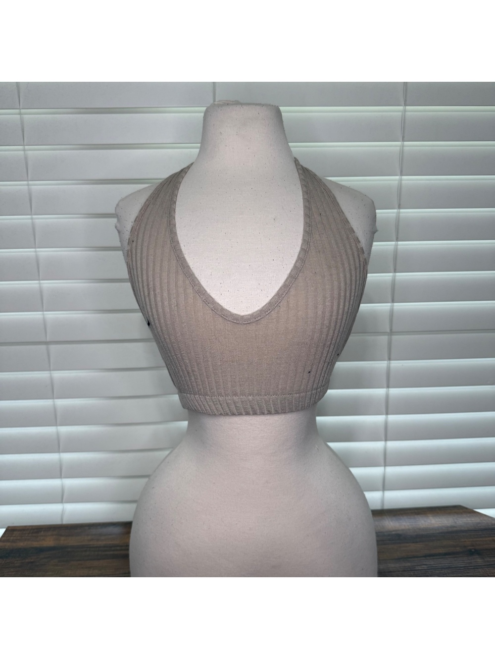 Missguided Halter Crop Top Beige Size 4